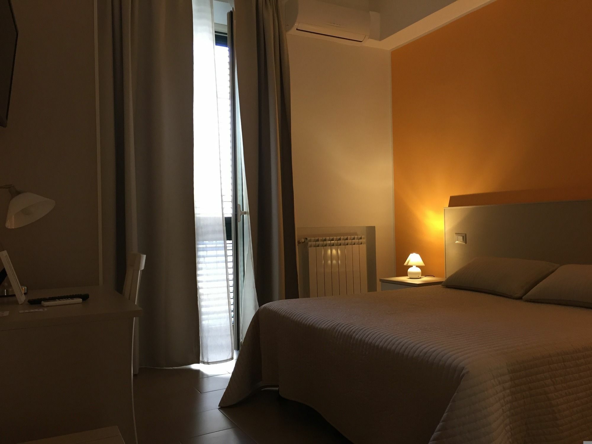 B&B Cairoli Messina Buitenkant foto