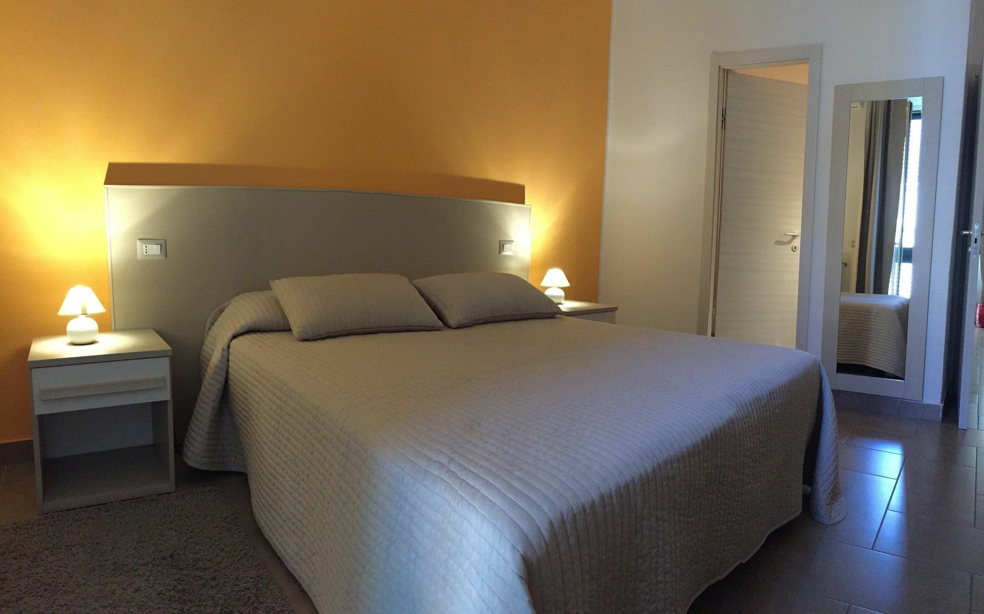 B&B Cairoli Messina Buitenkant foto
